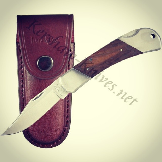 Hot knife of the day: the Kershaw Wildcat Ridge Wood Handle Knife 3140W! Comes with the leather sheath for carrying and storage. Available at www.Kershaw-Knives.net Kershaw Knife Kershawknives traditional classic wood design wildcat ridge leather edc KnifeSaturday