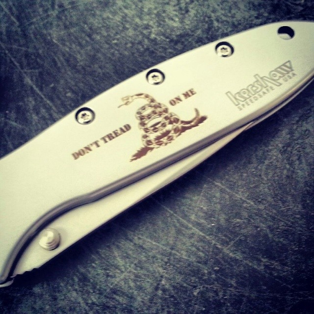 One of our favorite engravings.. Speaks for its self. Visit us at www.Kershaw-Knives.net Kershaw knife custom laser engraving gadsden donttreadonme edc knifefanatics knifestagram