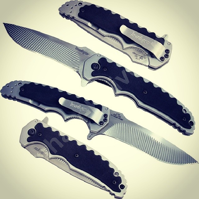 Our Flashback Friday to the ultra cool Kershaw Groove Knife 1730! Featured a Sandvik 13C26 blade with a striated pattern that was built for corrosion resistance and holding a good edge. G10 overlays on the handle for a nice firm grip. Were you lucky enough to grab one before they were discontinued? Share yours with us at www.Kershaw-Knives.net kershaw kershawknives groove knife edc folder knifestagram discontinued flashbackfriday fbf