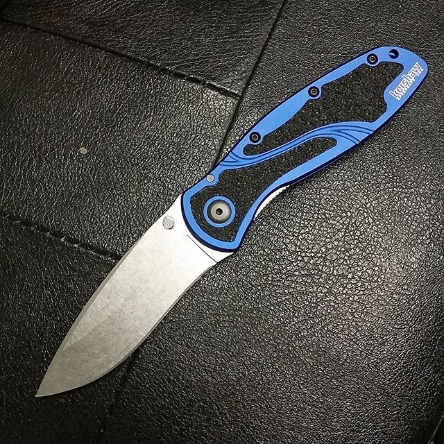 Kershaw Blur 1670NBSW Knife. Blue handle, stonewashed blade.