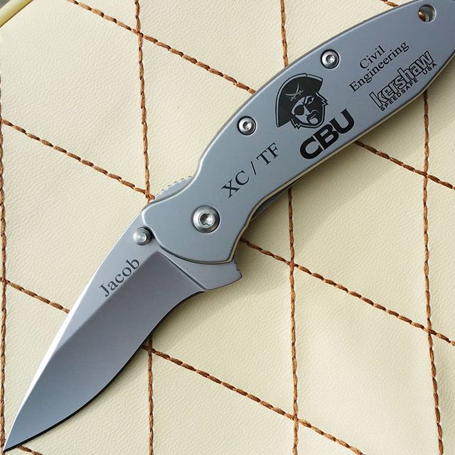 Kershaw Chive with all kinds of text and logo engraving for the college grad.

Kershaw-Knives.net

#chive #kershawknives #laserengraving
